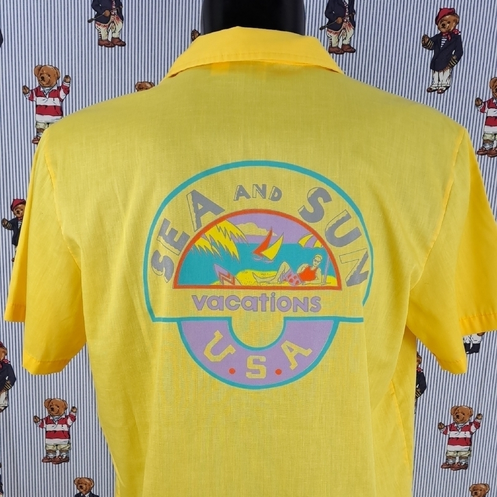 Vintage 80s Sea & Sun Vactions big logo back graphic yellow button-up LG shirt